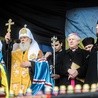 Patriarcha kijowski Filaret w czasie protestów na Majdanie, luty 2014 r. Za nim katolicki biskup Stanisław Szyrokoradiuk. Tamte wydarzenia wzmocniły dążenie do usamodzielnienia się ukraińskiego prawosławia.