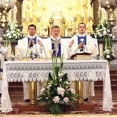 W pielgrzymce wzięli udział wszyscy biskupi archidiecezji wrocławskiej.
