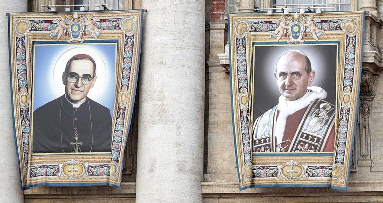 Papież Paweł VI i abp Oscar Romero ogłoszeni świętymi 