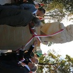Uroczystość odsłonięcia pomnika niepodległości w Żmigrodzie