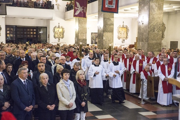 Nie daj się zwyciężyć złu. Uroczystości w rocznicę męczeństwa ks. Jerzego Popiełuszki