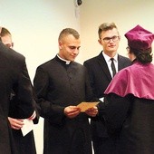 Inauguracja to także okazja do wyróżnienia najlepszych alumnów z ubiegłego roku.