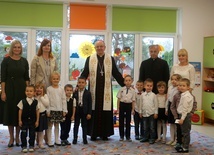 Arcybiskup odwiedził każdą z przedszkolnych sal