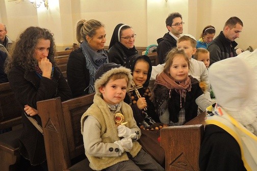 Dzieci Maryi z komorowickiej parafii św. Jana Chrzciciela przyjechały na Korowód Świętych najliczniejszą gromadą