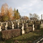 Cmentarz wojenny w Ostrowcu Świętokrzyskim 