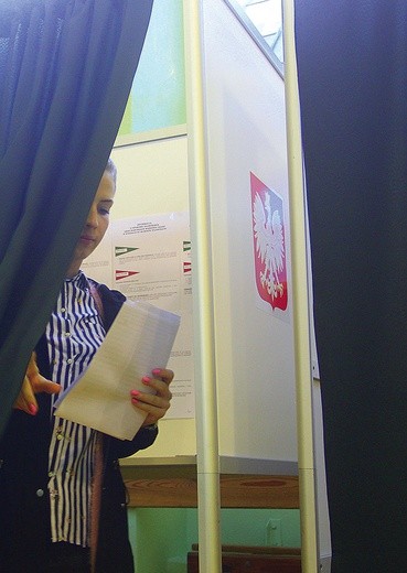 Frekwencja przy urnach wyniosła powyżej 50 proc. dla całego Dolnego Śląska. To sporo, zważywszy, że cztery lata temu głosowało poniżej 40 proc. uprawnionych.