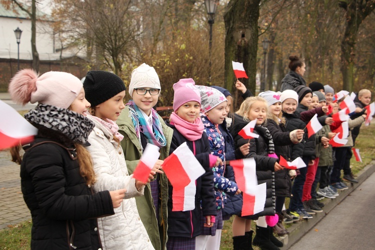 Marsz patriotyczny "Pijarskiej"