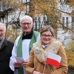 Uroczystość pobłogosławienia obelisku oraz zasadzenie dębu upamiętniających 100. rocznicę niepodległości Polski w Kortowie