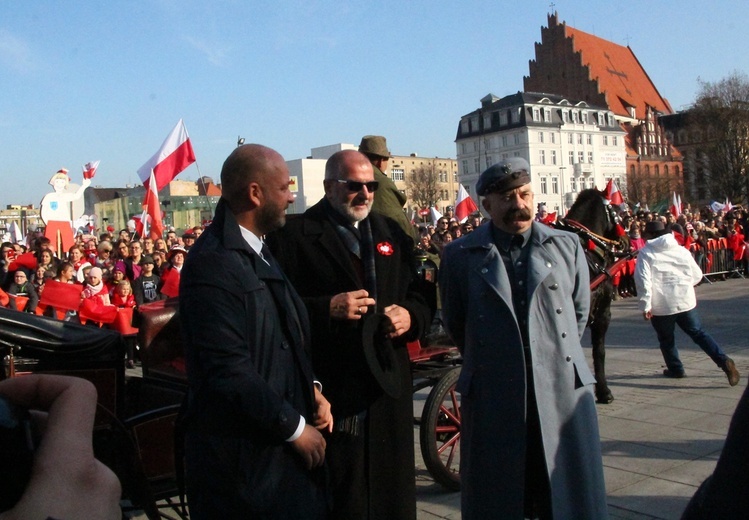 Radosna Parada Niepodległości cz. 5 (na pl. Wolności)