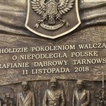 Tablica pamiątkowa w Dąbrowie Tarnowskiej