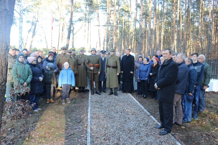 Cmentarz polskich żołnierzy w Rokicinie