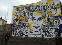 Lekarka bohaterką muralu w Katowicach