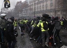 Co najmniej 65 rannych w Paryżu; 140 zatrzymanych