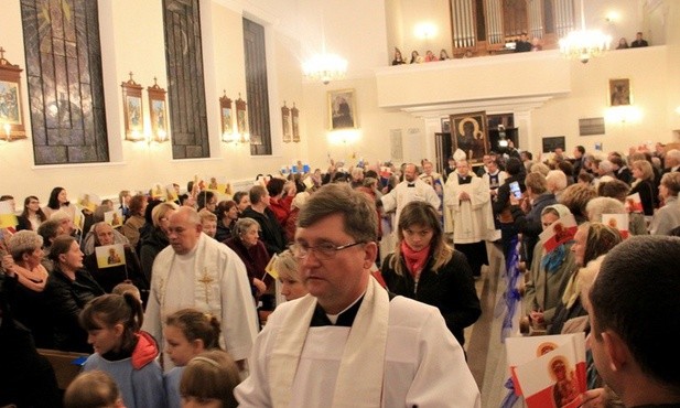 W parafii św. Katarzyny Aleksandryjskiej w Pustelniku k. Mińska Mazowieckiego 82 proc. obecnych na Mszy św. przystępuje do Komunii św.