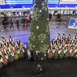 Tur, diabeł i anioł na Centralnym