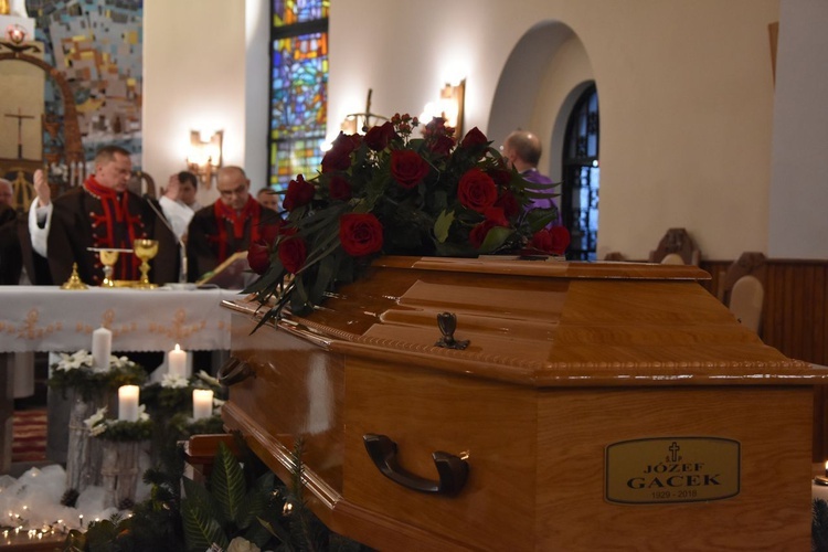 Uroczystości pogrzebowe śp. Józefa Gacka