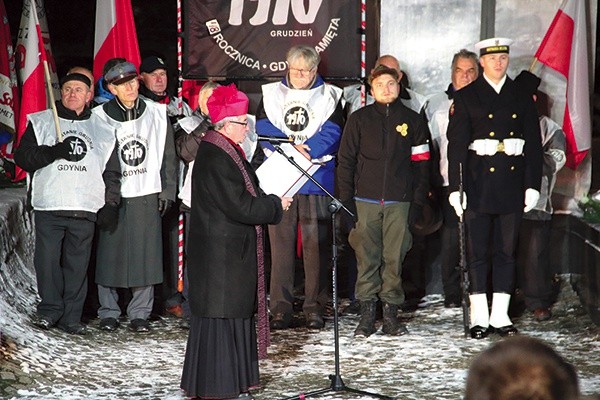 ▲	Metropolita gdański modlił się wraz z uczestnikami historycznych wydarzeń.