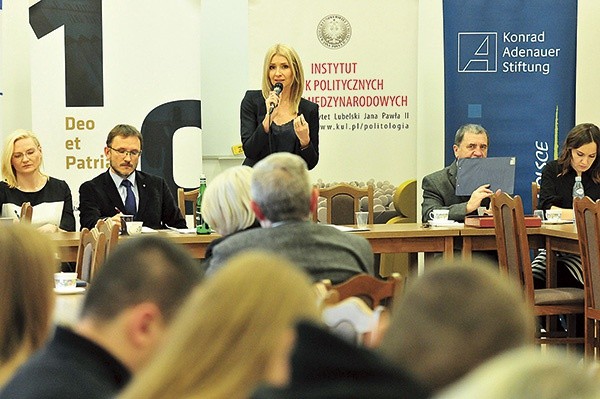 ▲	Dr hab. Beata Piskorska, profesor KUL, podczas otwarcia drugiej części konferencji.