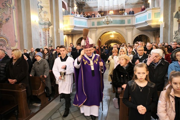 Konsekracja ołtarza w kościele św. Piotra w Lublinie