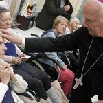Spotkanie opłatkowe z biskupem w Hospicjum im. św. Ojca Pio