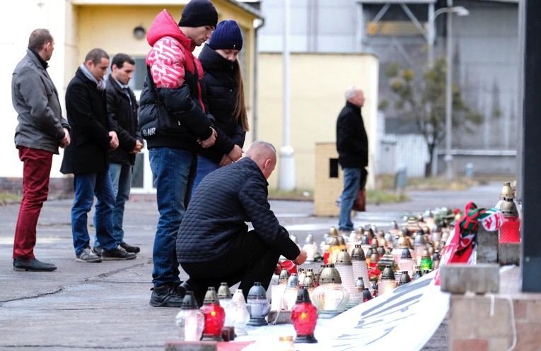 Pasterka w Stonawie: wierni modlili się za ofiary katastrofy
