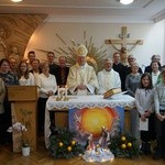 Świąteczne spotkanie biskupa Deca z rodzinami osób pracujących na misjach