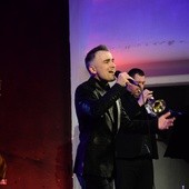 Michał Rudaś zachwycił żyrardowską publiczność szerokim wachlarzem umiejętności wokalnych