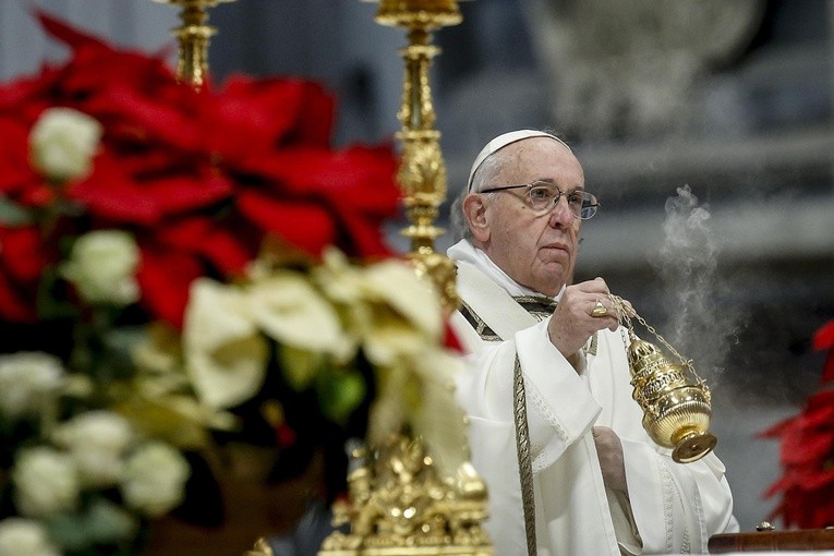 Papież: Kościół nie może błyszczeć własnym światłem