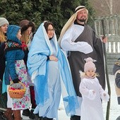 ▲	Święta Rodzina na Orszaku Trzech Króli, który przez Turzę Śl. przeszedł już piąty raz.
