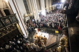 Premier zaprasza na Mszę św. za śp. Pawła Adamowicza