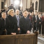 Prezydent i premier modlili się za duszę śp. Pawła Adamowicza