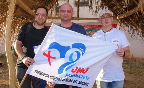Księża, którzy towarzyszą bielsko-żywieckiej młodzieży, od lewej: Łukasz Listwan, Andrzej Wołpiuk i Sebastian Otworowski