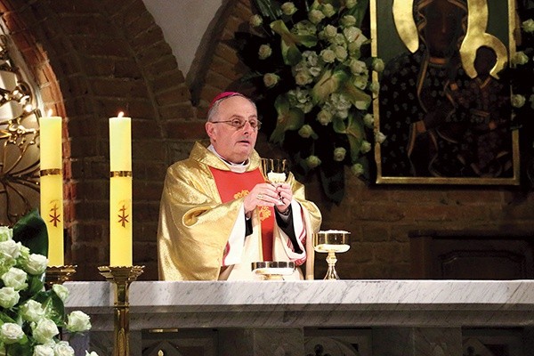 Biskup Jezierski przypomniał  o korzeniach obu religii.