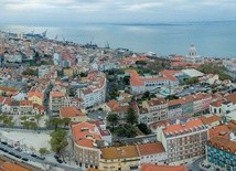 Ponad 2 tys. pielgrzymów z Polski zapisało się już na ŚDM w Lizbonie; w październiku ruszą zapisy na wolontariat