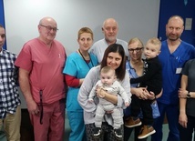 Poparzony 3,5-letni Mikołaj z Rybnika wraca do zdrowia 