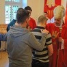 Bp Roman Pindel udzielił sakramentu bierzmowania dwóm osadzonym w cieszyńskim zakładzie karnym