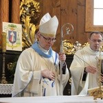 Poświęcenie odnowionego kościoła w Węgrzynowie