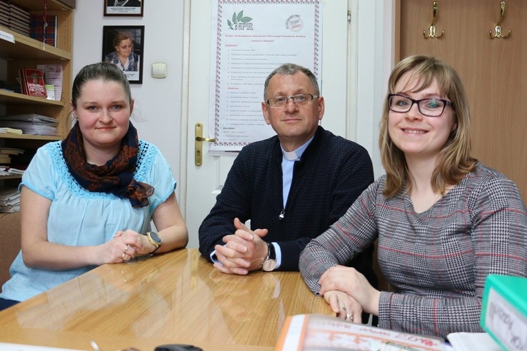 Do udziału w spotkaniach zapraszają (od lewej): Katarzyna Siwiorek, ks. Sławomir Adamczyk i Kamila Rzepka