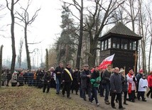  Biało-czerwona w Auschwitz-Birkenau