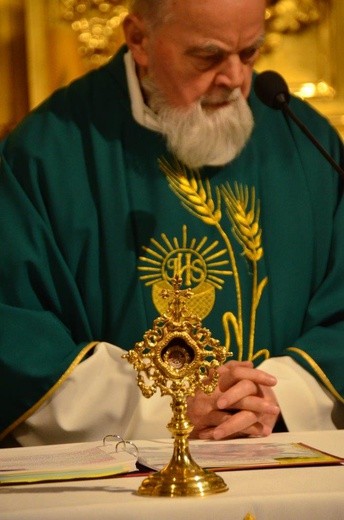 Wprowadzenie relikwii bł. ks. Jerzego Popiełuszki