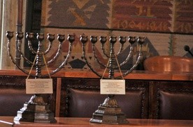 Wyróżnienia przyznawane są za wkład w dialog chrześcijańsko- i polsko-żydowski