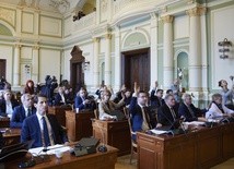 Rada Miasta: Ks. Jankowski bez pomnika, skweru i honorów