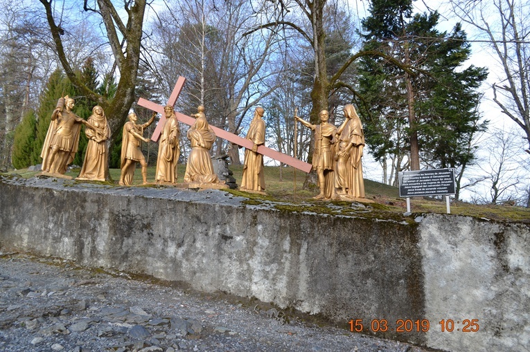 Polskie tablice w Lourdes