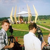 Krzysztof Nowacki podczas wizyty Jana Pawła II w Elblągu.