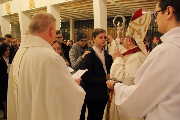Odpust i bierzmowanie w kościele św. Józefa w Gdyni-Leszczynkach