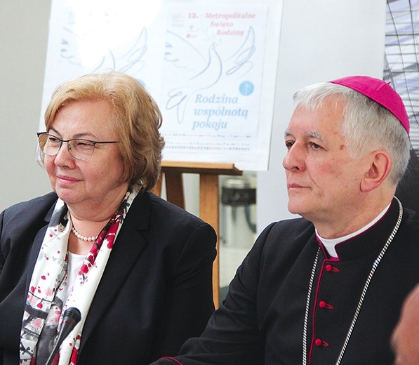 Biskup pomocniczy archidiecezji katowickiej Marek Szkudło i prezydent Zabrza Małgorzata Mańka-Szulik zapowiedzieli temat tegorocznej odsłony wydarzenia. 