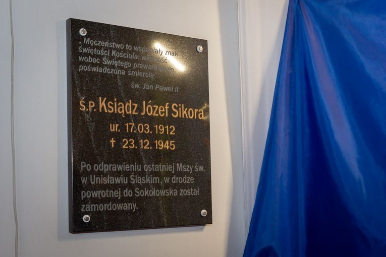 Pośmiertne nadanie honorowego obywatelstwa ks. Józefowi Sikorze.