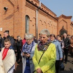 Wprowadzenie relikwii dzieci fatimskich do parafii w Mąkolicach