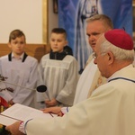 Wprowadzenie relikwii dzieci fatimskich do parafii w Mąkolicach