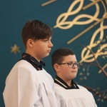 Wprowadzenie relikwii dzieci fatimskich do parafii w Mąkolicach